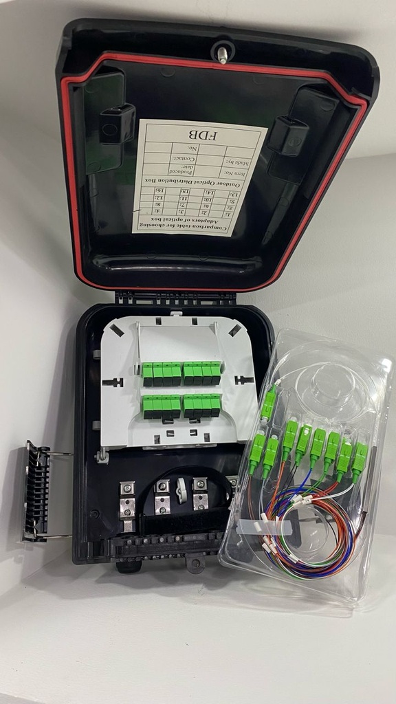 CAJA NAP 16 PUERTOS SC/APC ENFRENTADOR VERDE (FDB) CON SPLITER DE  1X16